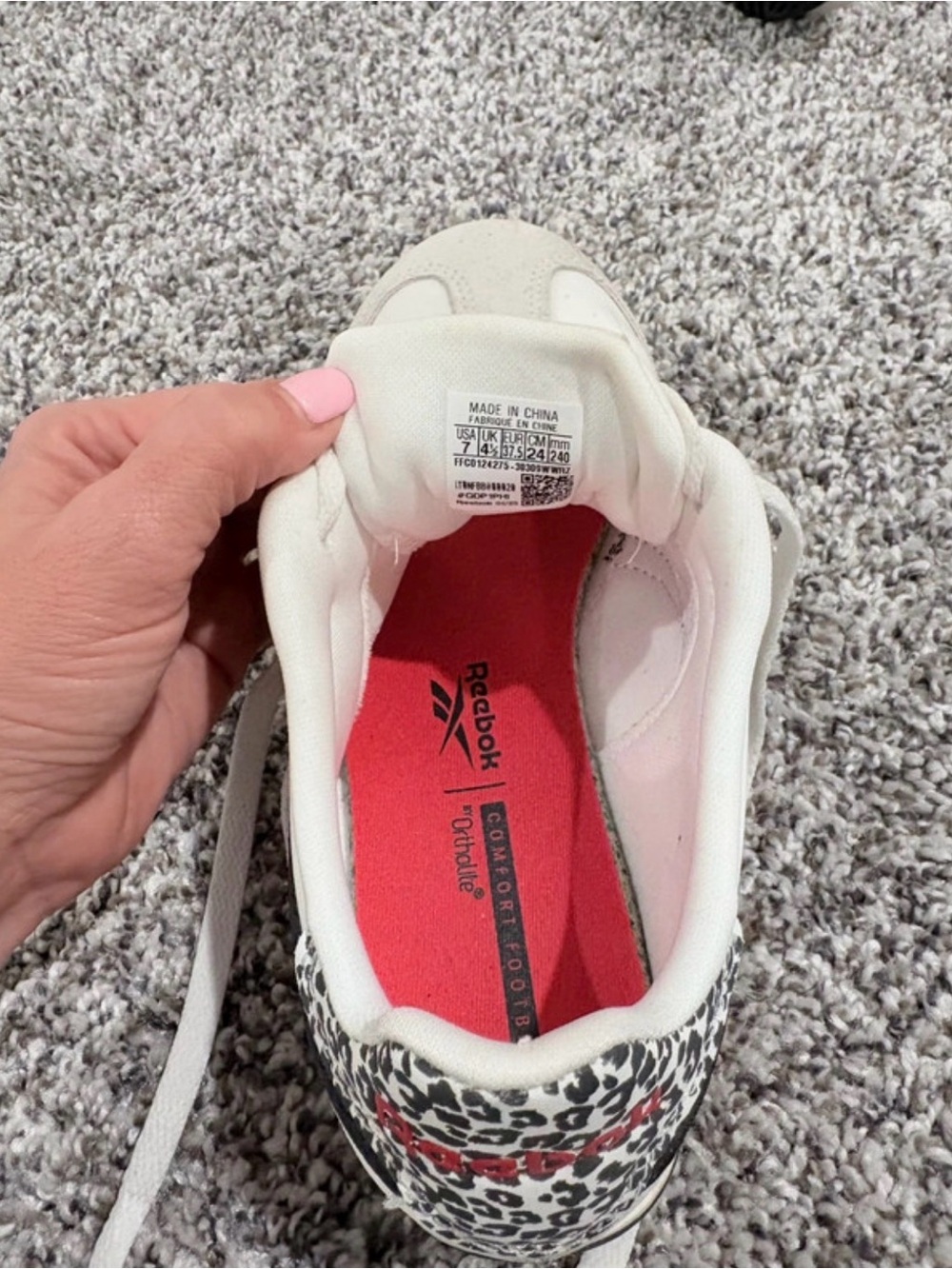 Reebok White and Black Retro Runner with Red Accent - Picture 6 of 6